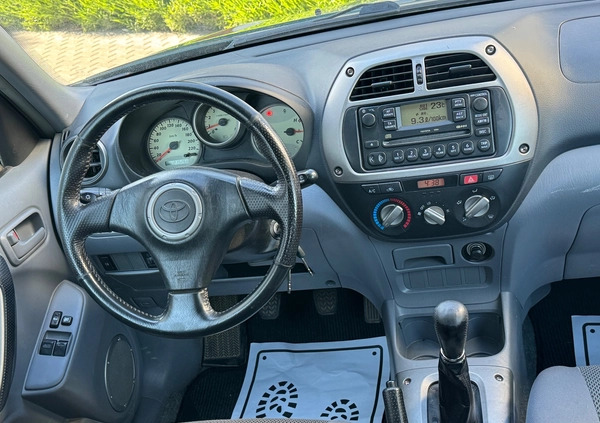Toyota RAV4 cena 25800 przebieg: 200000, rok produkcji 2003 z Inowrocław małe 46